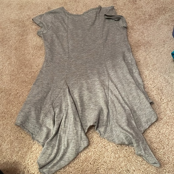 Girls Size 7/8 High Low Tee - Picture 4 of 4